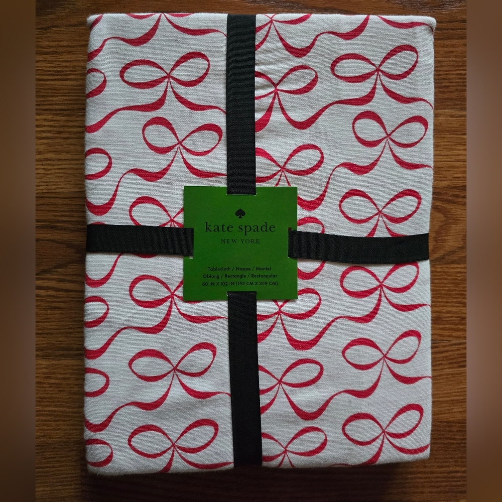 Kate Spade Red Bow Tablecloth 60x102 NEW
